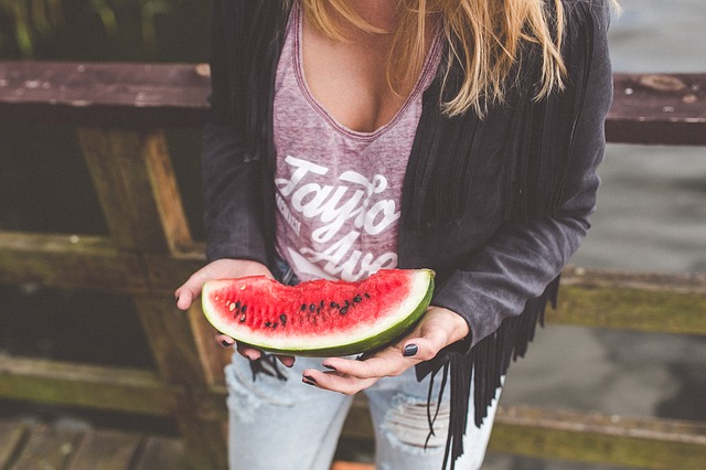 why-is-it-bad-to-eat-watermelon-at-night